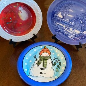 Three small Christmas plates